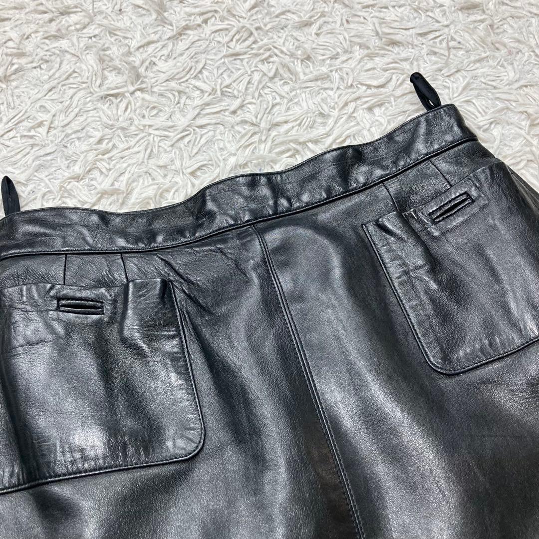 フランス製ヴィンテージ CHANEL BOUTIQUE シャネル レザースカート