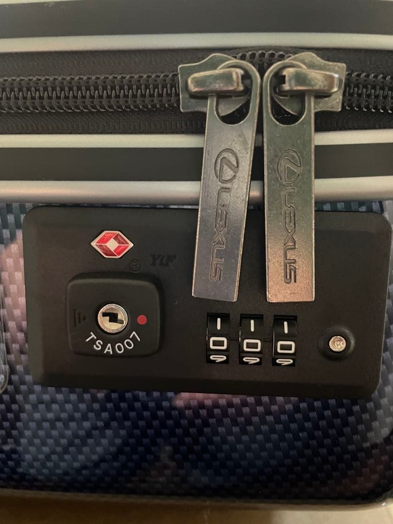 LEXUS キャリーケース　ネイビー