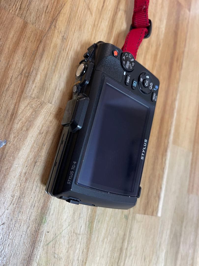 OLYMPUS Tough TG-4 オリンパス　デジタルカメラ