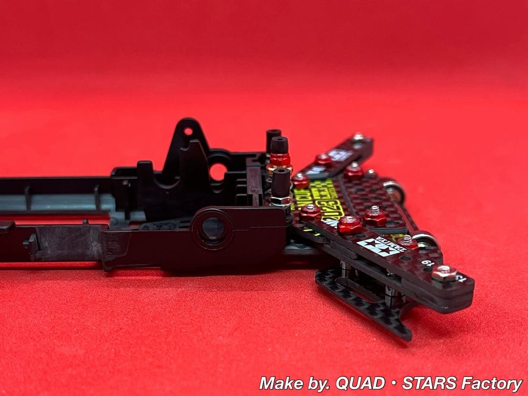 【ミニ四駆・VZ用】1軸リヤアンカー＋リヤスキッドローラー　2023／カーボン