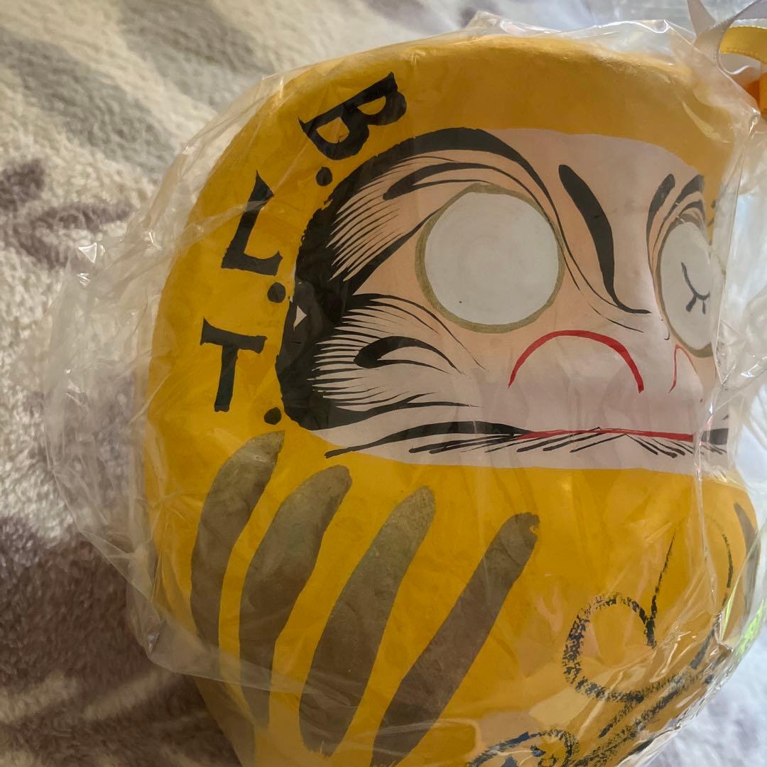 武井咲☆サイン入りダルマ