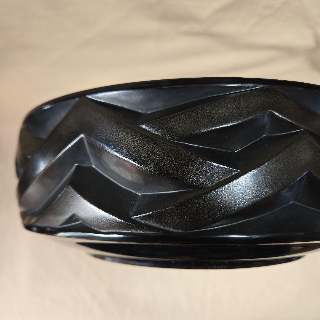 伝統工芸品 漆器 黒色彫刻模様の鎌倉彫 創作鉢 菓子器