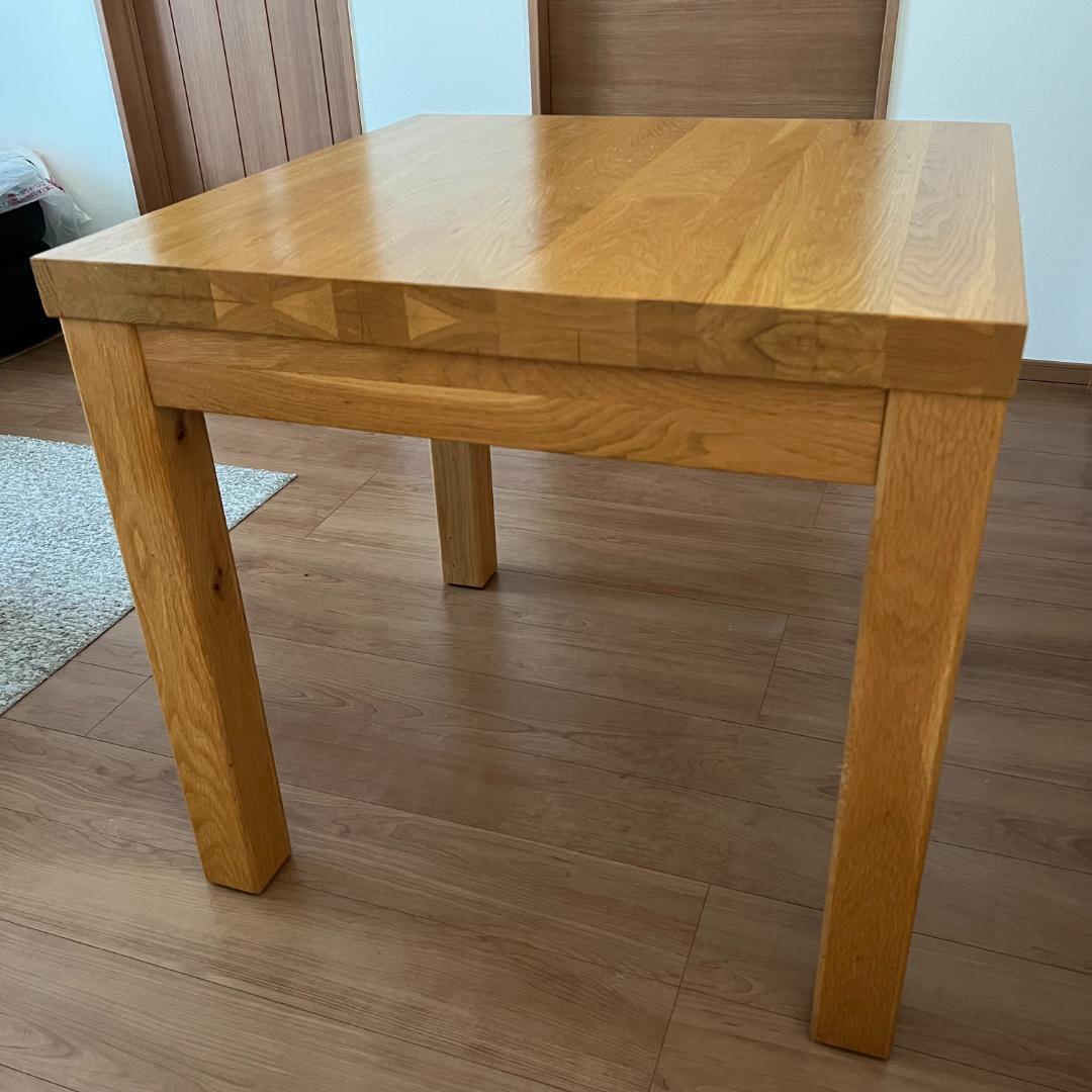 輸入住宅メーカーの木製ダイニングテーブル 2人用 正方形 無垢材集成材
