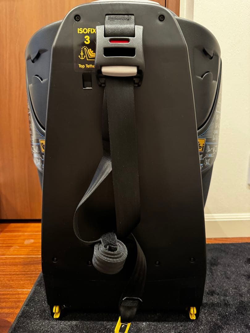 マキシコシ　アクシスフィックスプラス チャイルドシート