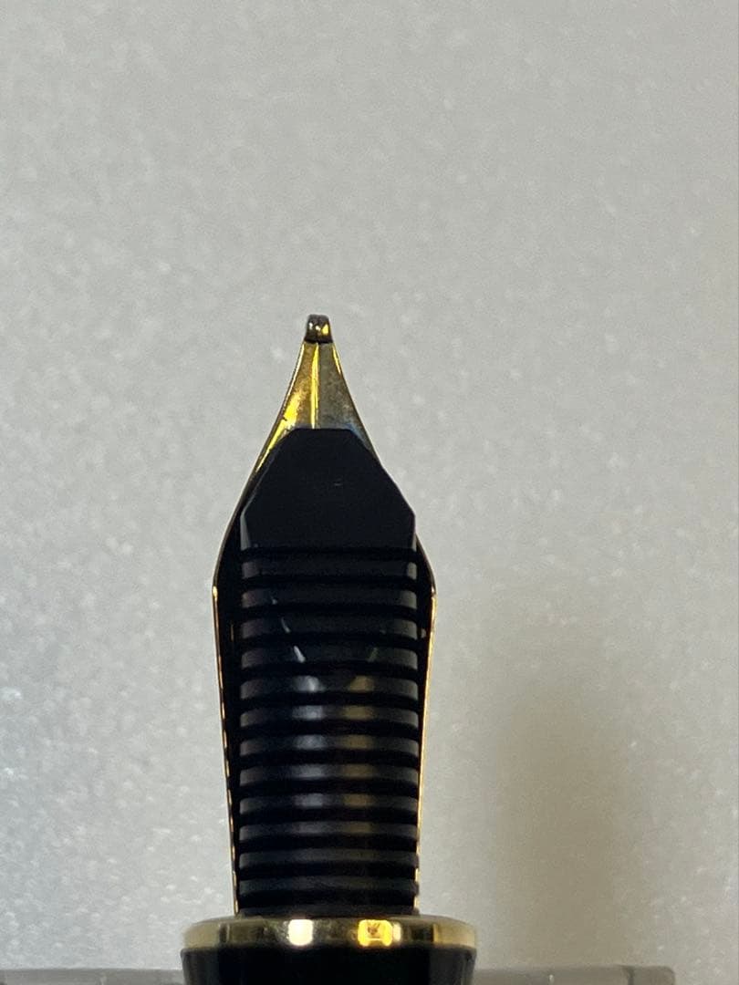 Pelikan　ペリカン　M300　緑縞　M-nib