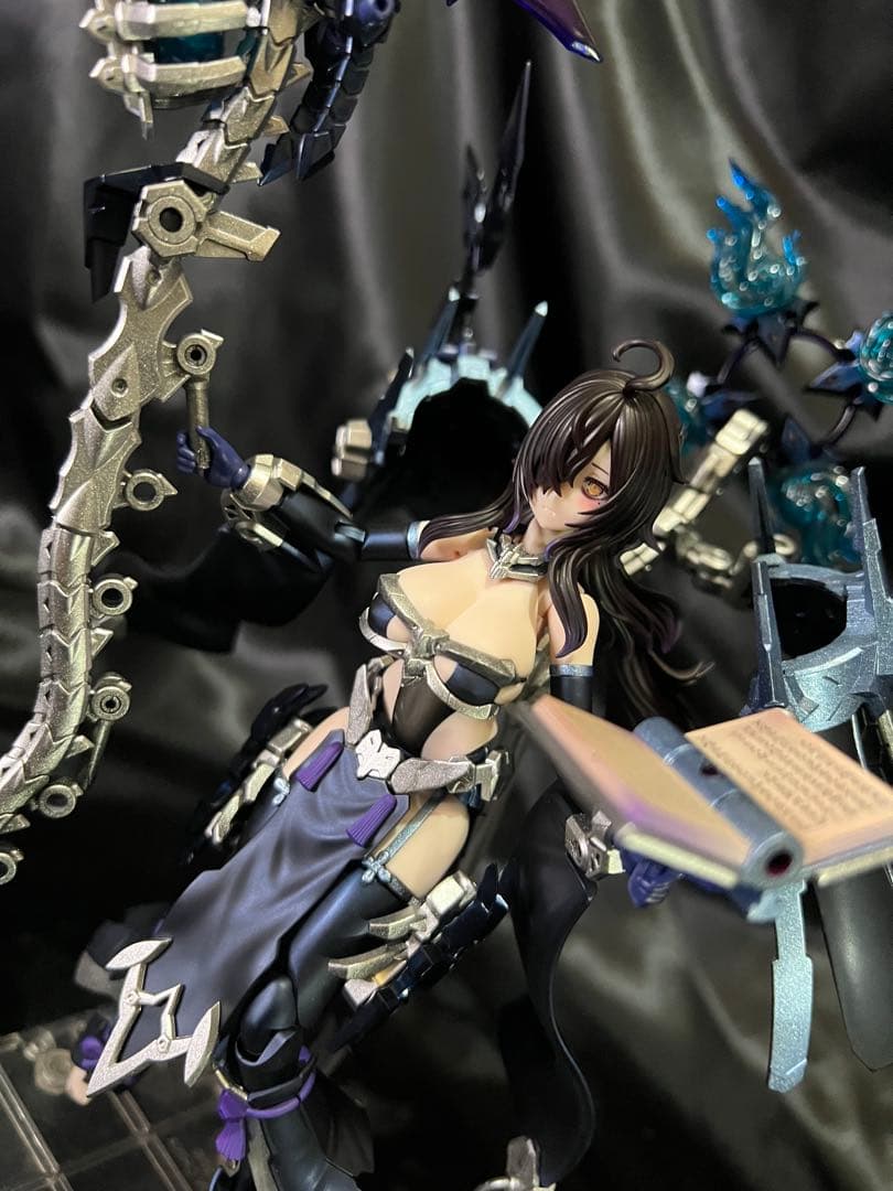 メガミデバイス 【皇巫 ツクヨミ レガリア】 美プラ 塗装品 完成品