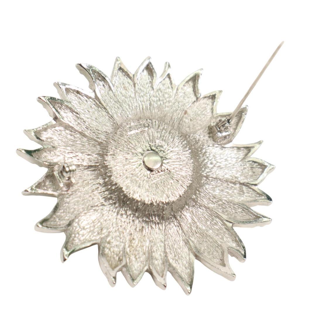 Christian Dior ディオール フラワー ブローチ　シルバー　高級