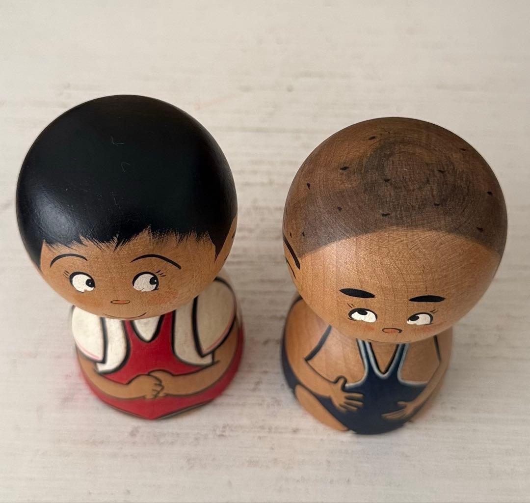 在銘「レスラー」こけし人形 ペア　11、5cm 作家物の可能性あり素朴な表情