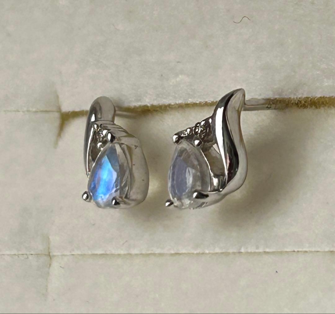 4℃ K18WG ダイヤ　ピアス