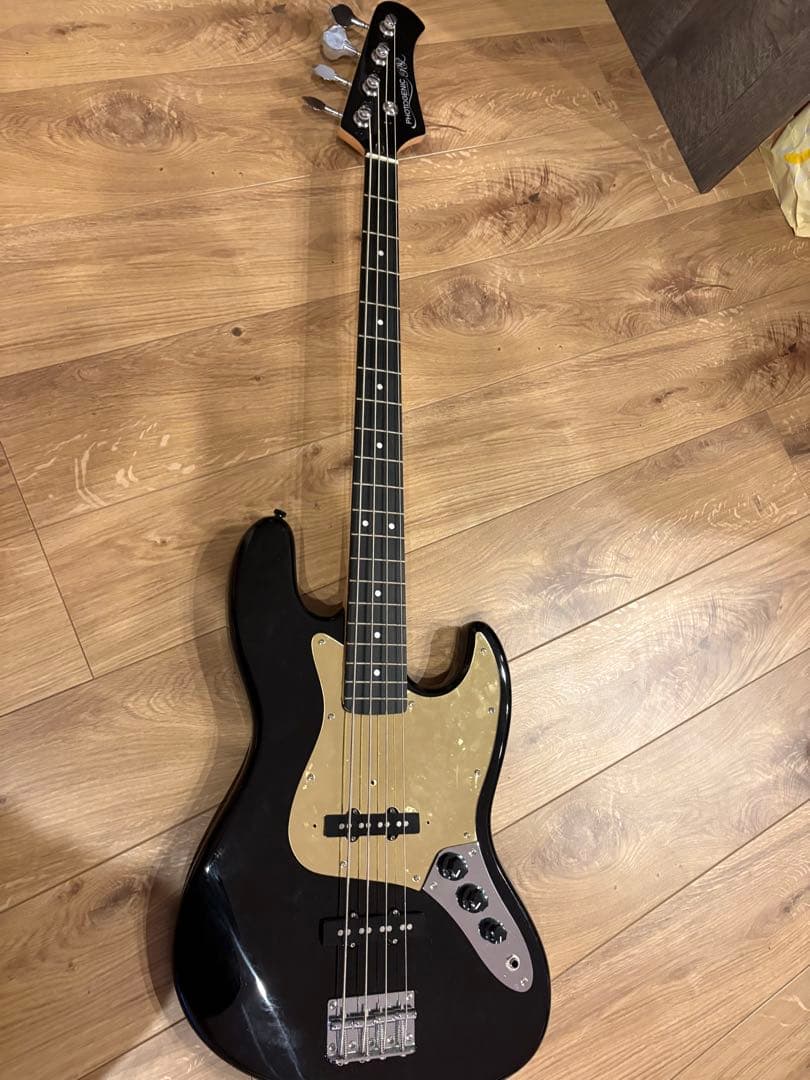 フォトジェニック　ジャズベース　マッチングヘッド