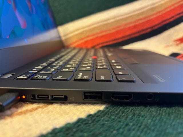●カメラなし♪SSD新品　Lenovo ThinkPad X13 Gen1　①