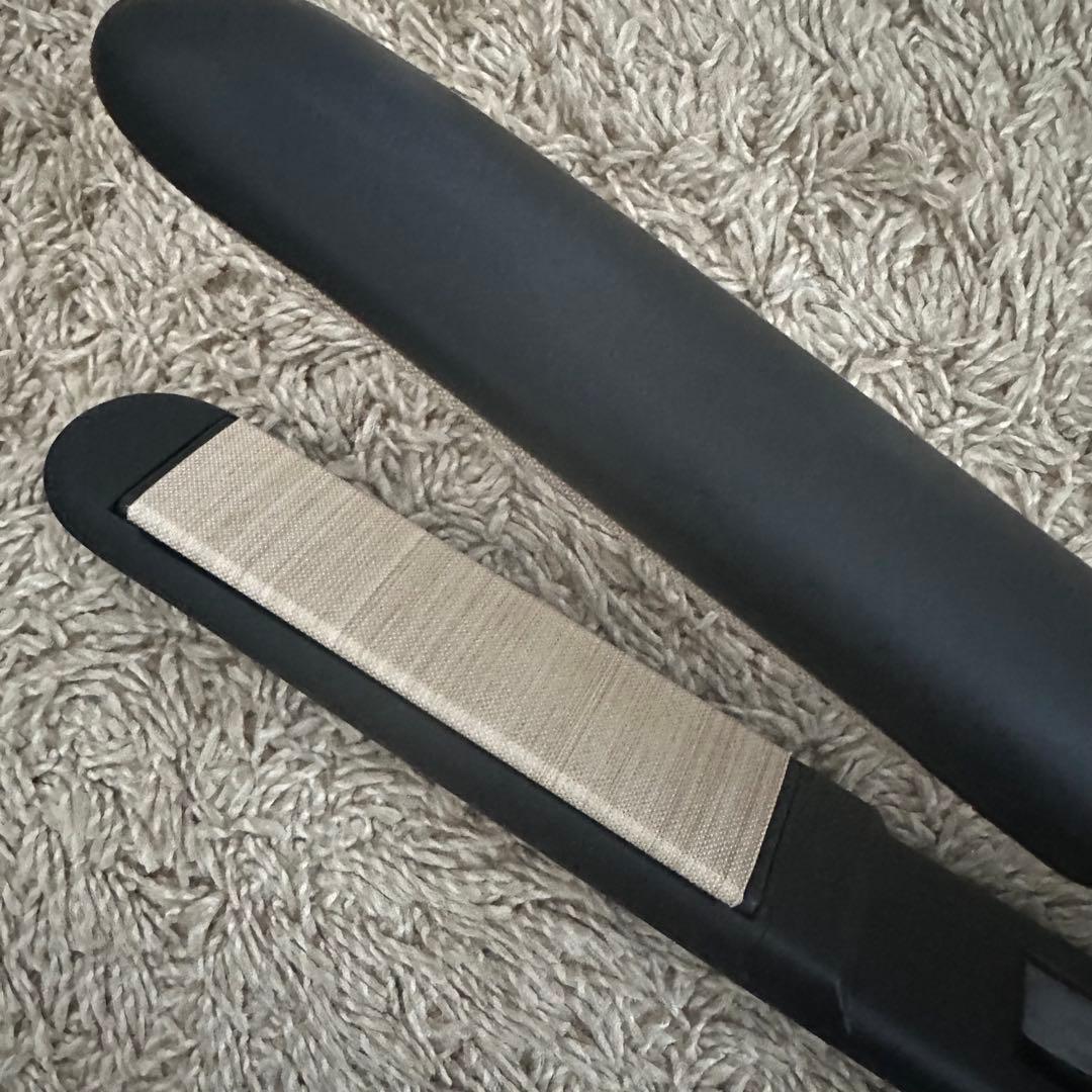 美品★絹女 DS-200BK ストレート ヘアアイロン 海外対応