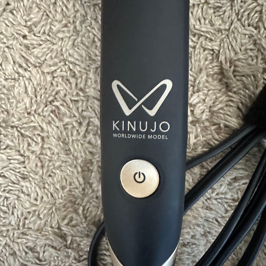 美品★絹女 DS-200BK ストレート ヘアアイロン 海外対応