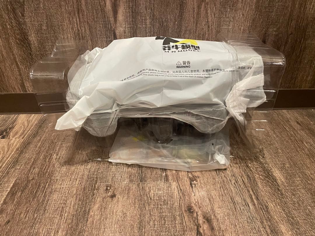 MNモデル トヨタ ランドクルーザー7 1/12 アウトドアラジコン