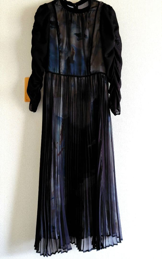 佐藤 Callarusシフォンプリーツデザインロング丈 ワンピースドレス