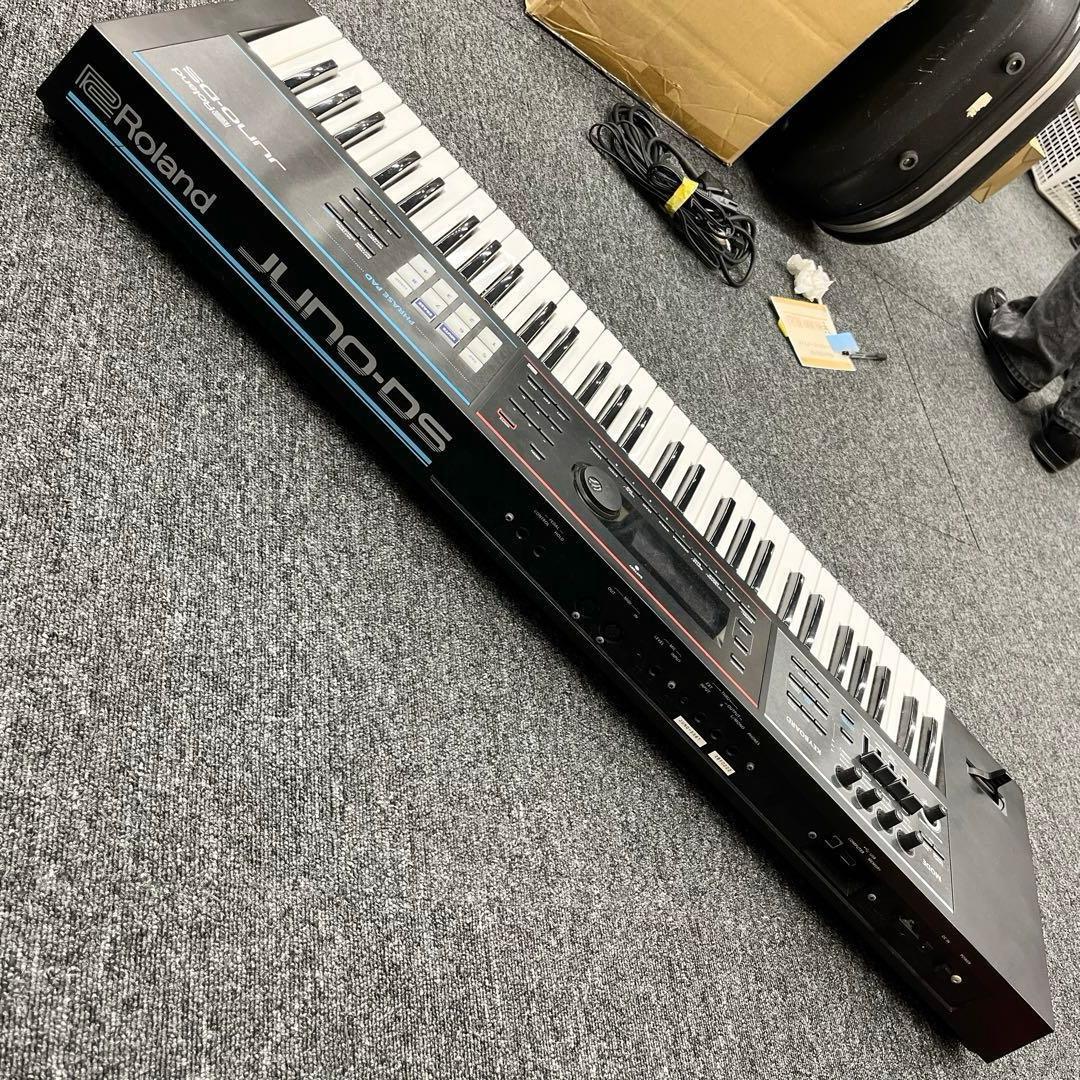 【11196】Roland JUNO-DS 61鍵シンセサイザー ブラック