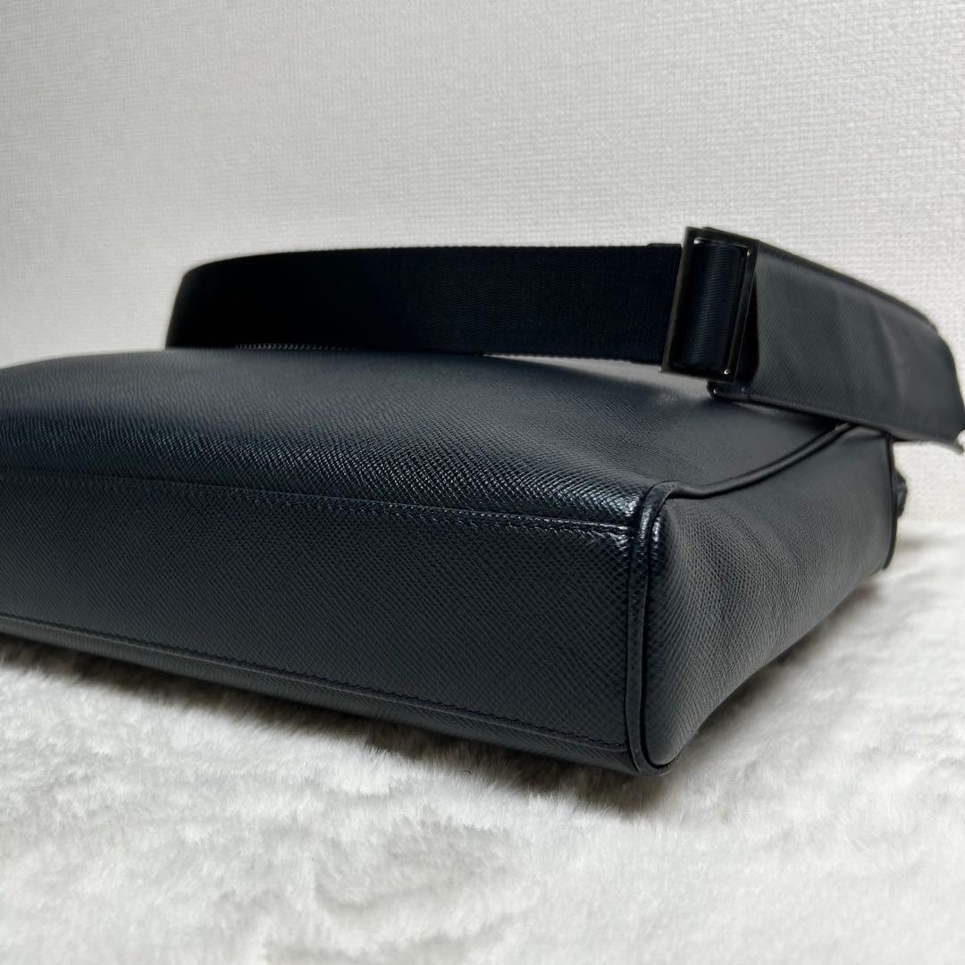 SERAPIAN サフィアーノレザー　牛革　2way ビジネスバック　紺色