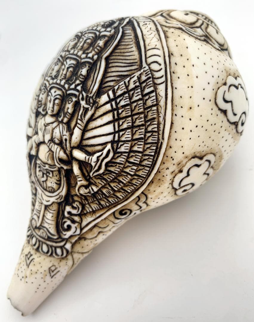 ◆チベット密教法具　法螺貝（シャンカ）十一面千手千眼観音菩薩-A-
