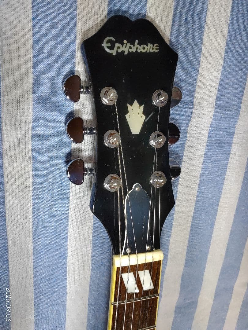 Epiphoneの製産終了、使用感少フルアコES-175VSハードケース付き美品