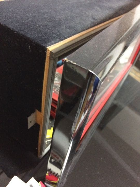 フェラーリ F40 ダイキャスト 注意 木製の枠が一部破損。