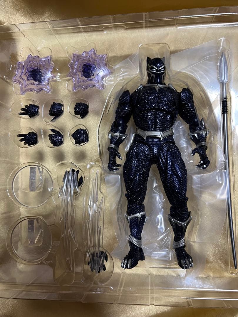 希少！ リボルテック アメイジングヤマグチ ブラックパンサー