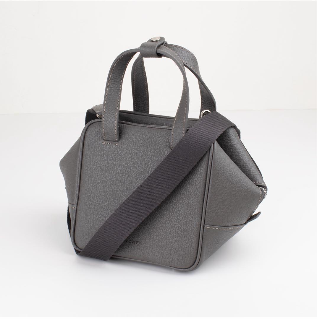【週末限定お値下げ】YONFA ヨンファ　オペラバッグ
