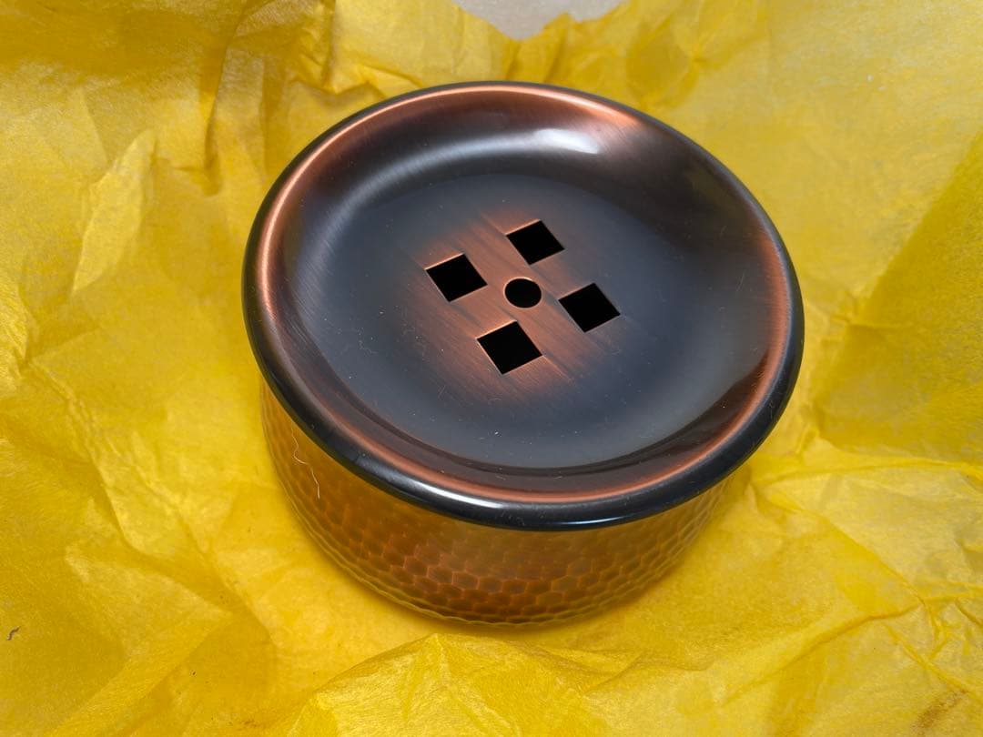 銅製茶器 四角い穴の蓋付き 皿5枚付き