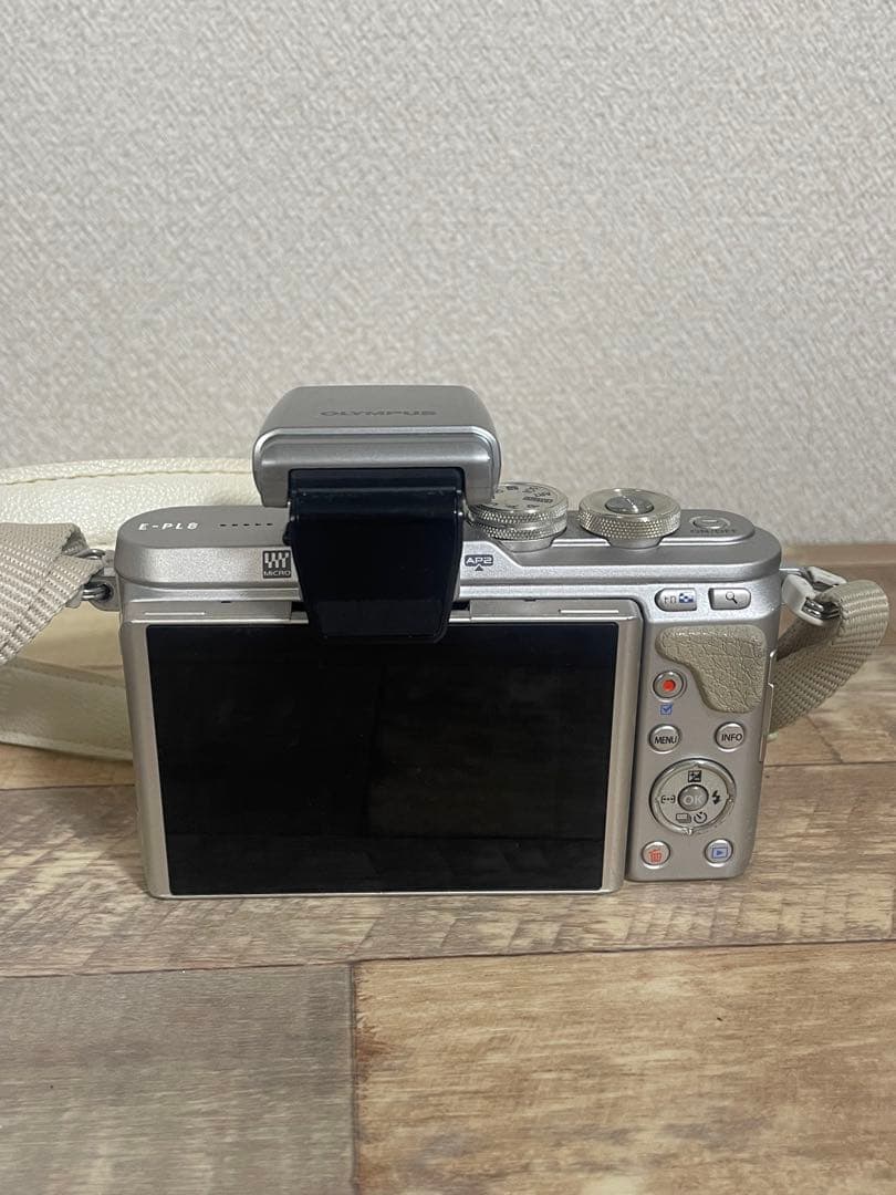 k*o様 OLYMPUS PEN E-PL8ミラーレスカメラ レンズセット