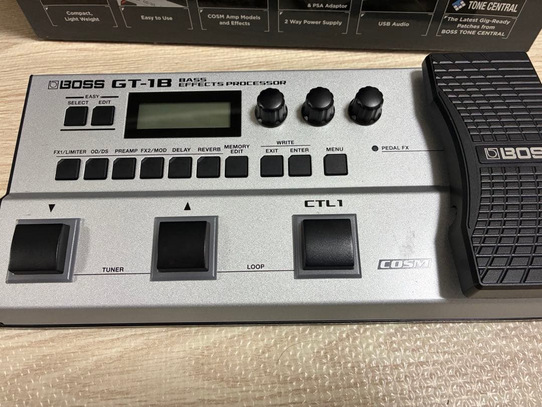BOSS GT-1B ベースエフェクター