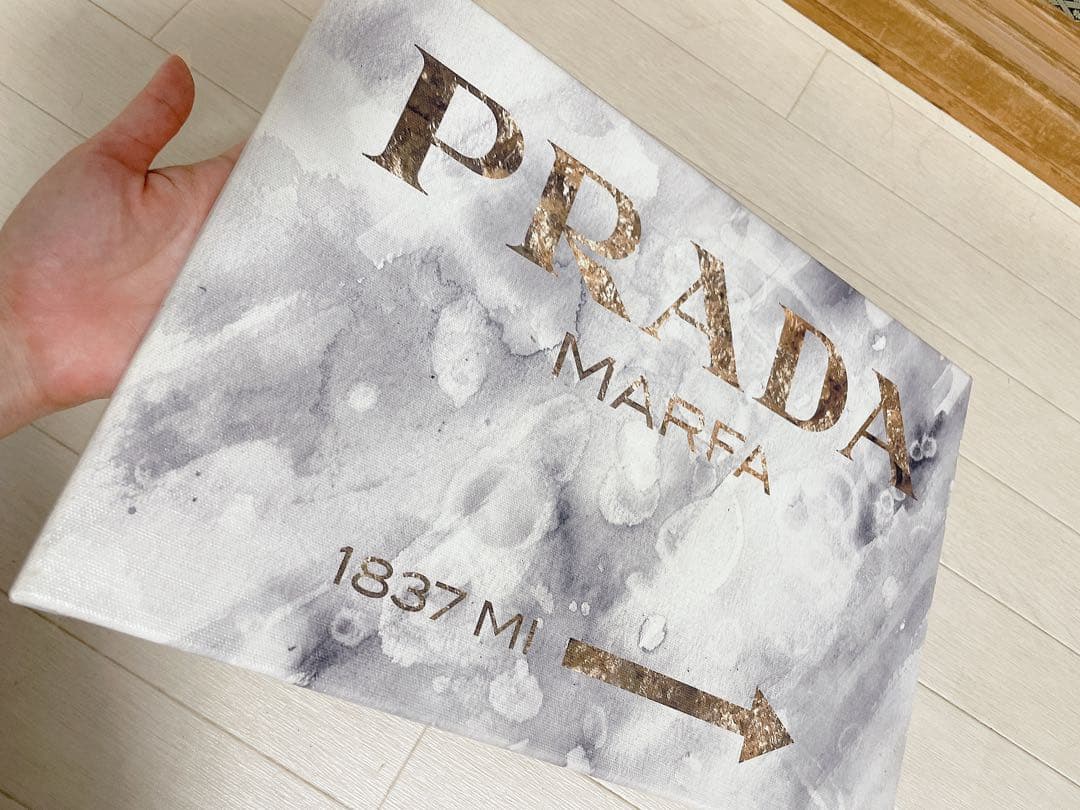 オリバーガル Oliver Gal プラダ　アート