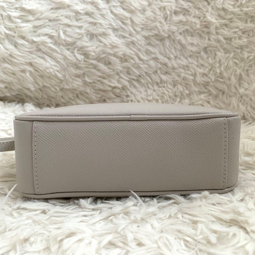 新品✨フルラ ショルダーバッグ 現行 リリー ダブルジップ レザー グレー