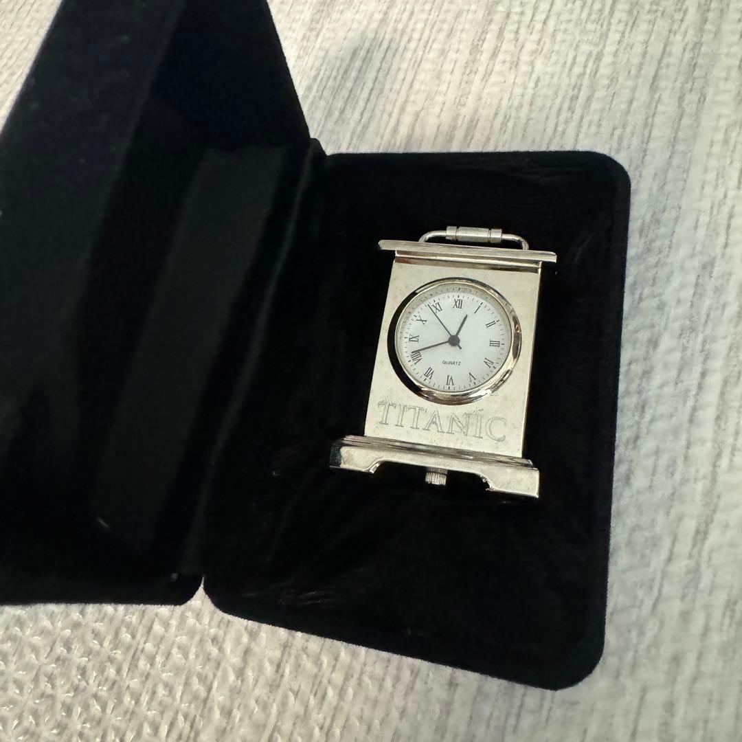 Titanic 置時計 メタル製 シルバー