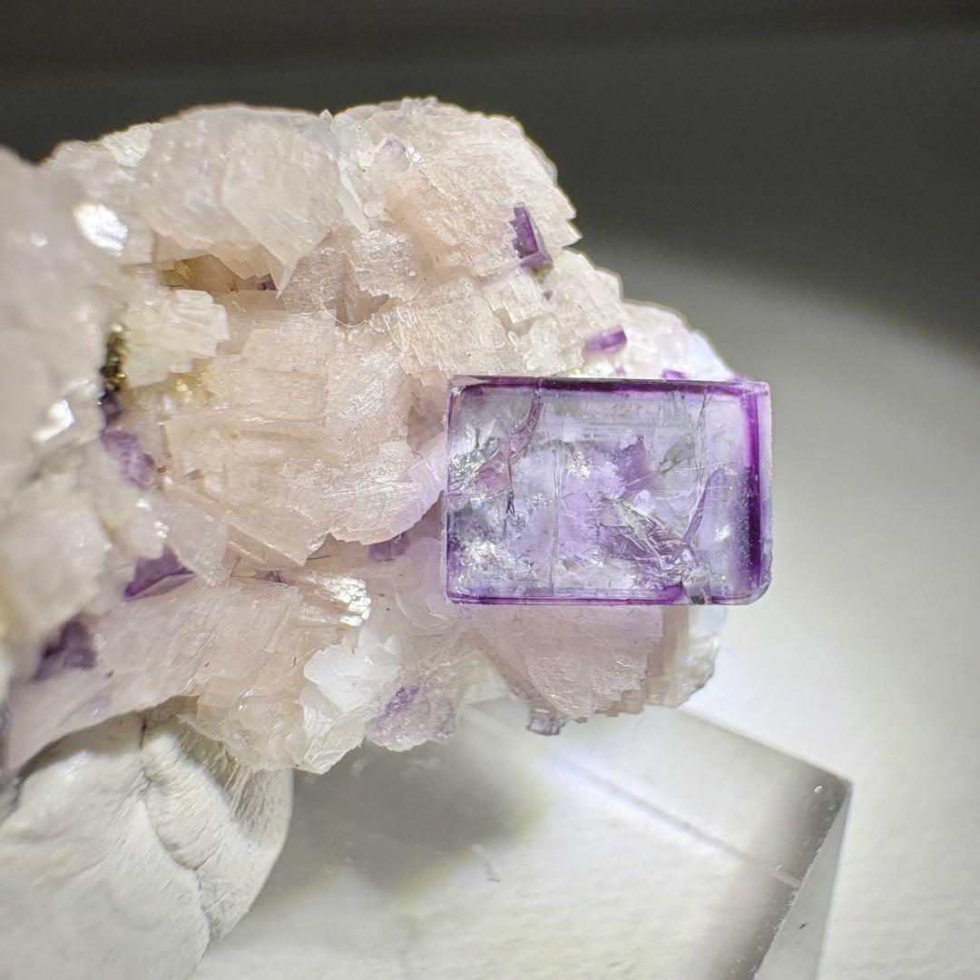 477 中国　ヤオガンシャン産　ポーセリンフローライト