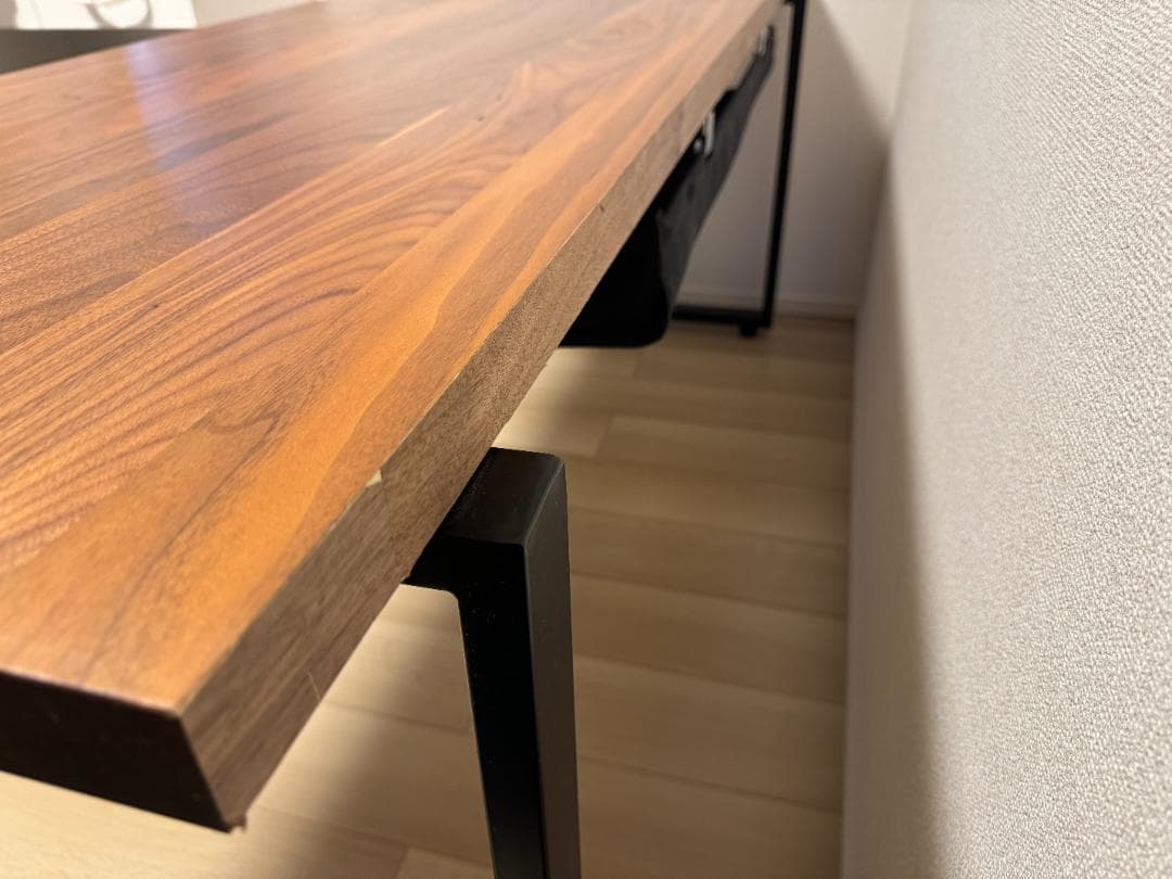 【簡単組立】IKEA イョルスタ天板 × ブラック脚 デスク 配線トレー付き