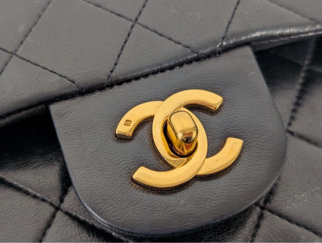 美品 CHANEL マトラッセ Wフラップ Wチェーンショルダー ラムスキン