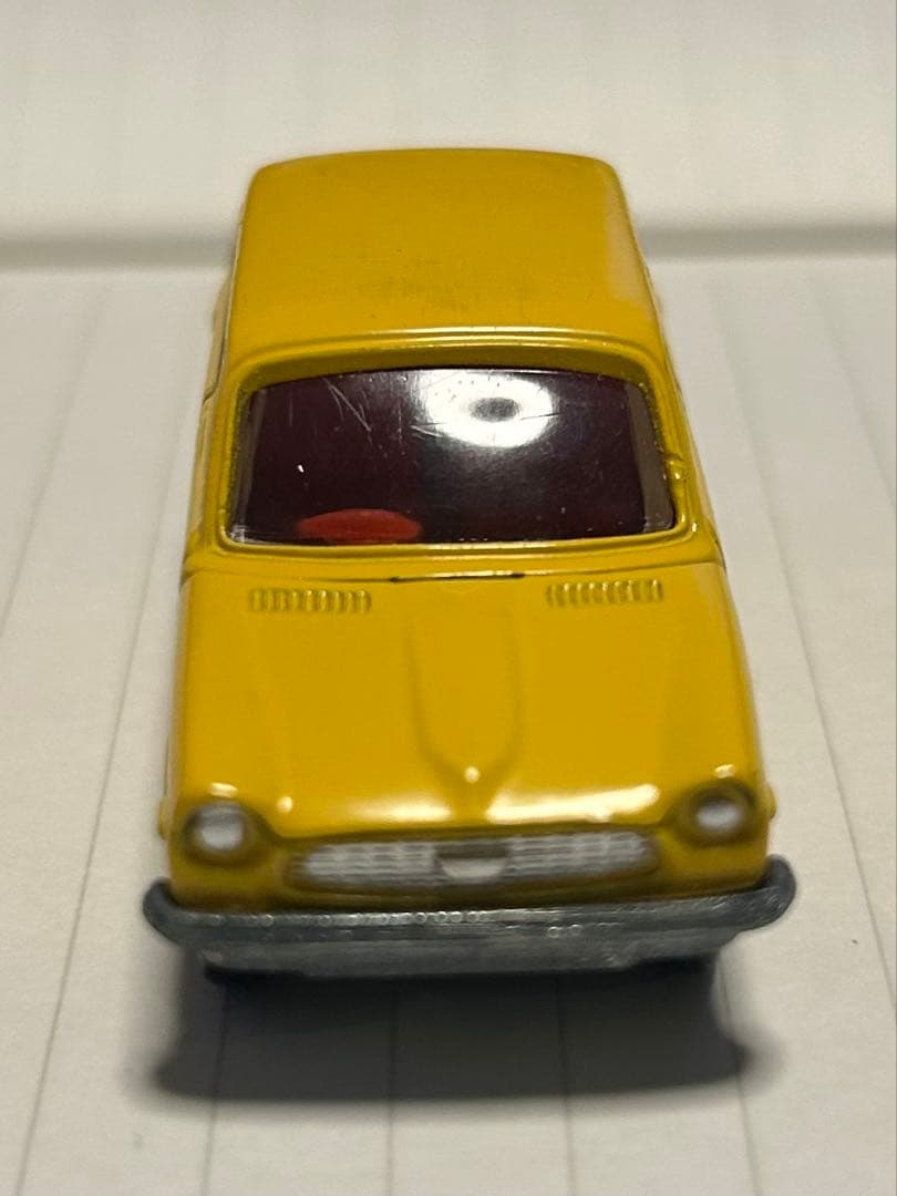 トミカホンダNⅢ360 香港製　黄色　絶版　 グロリア　トヨタ