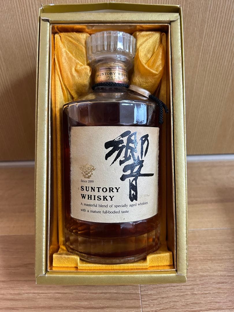 ウ*リ様 サントリー　響　SHN-01 裏ゴールド　未開封