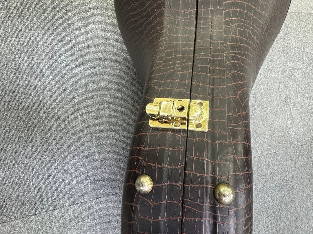 アレキサンダー ホルン ワンピースケース ハードケース　103