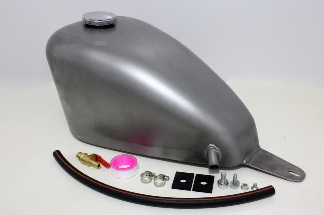 ★-18　新品未使用　スティード400　スポーツスタータンク　取り扱い説明書付き