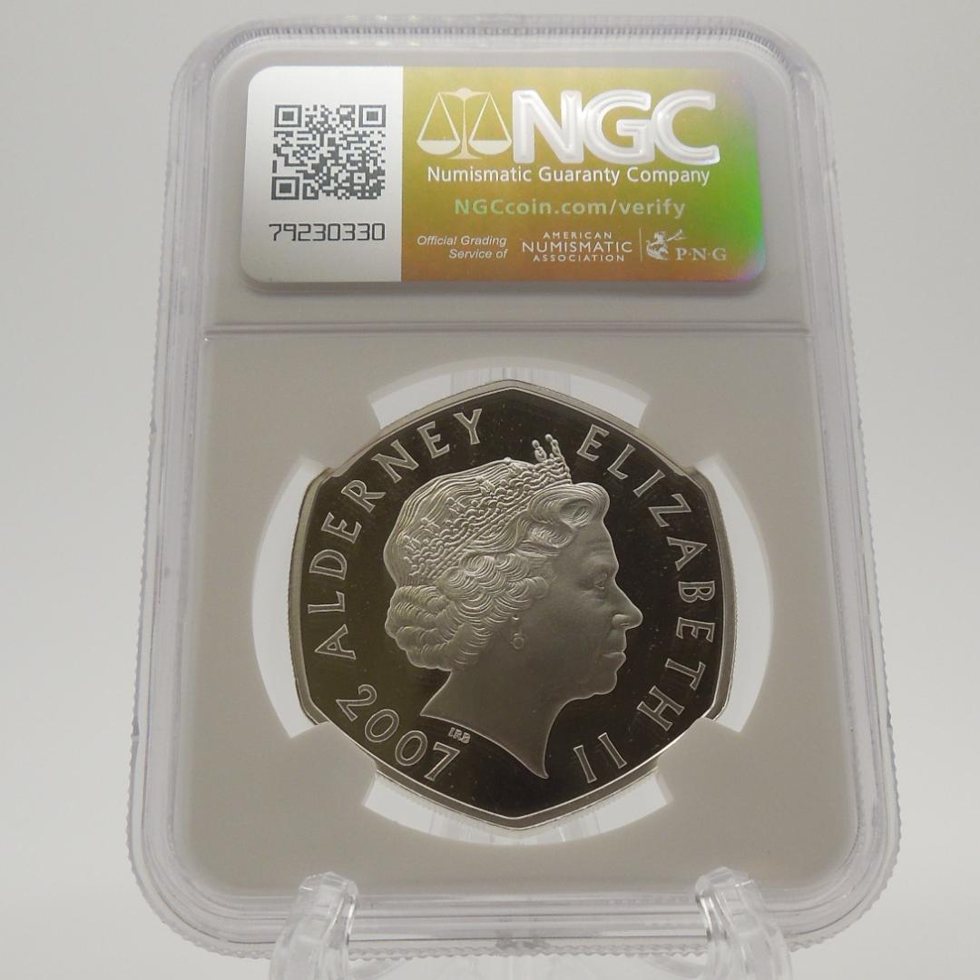 2007年 エリザベス女王結婚60周年 5ポンド 銀貨 NGC PF68UC