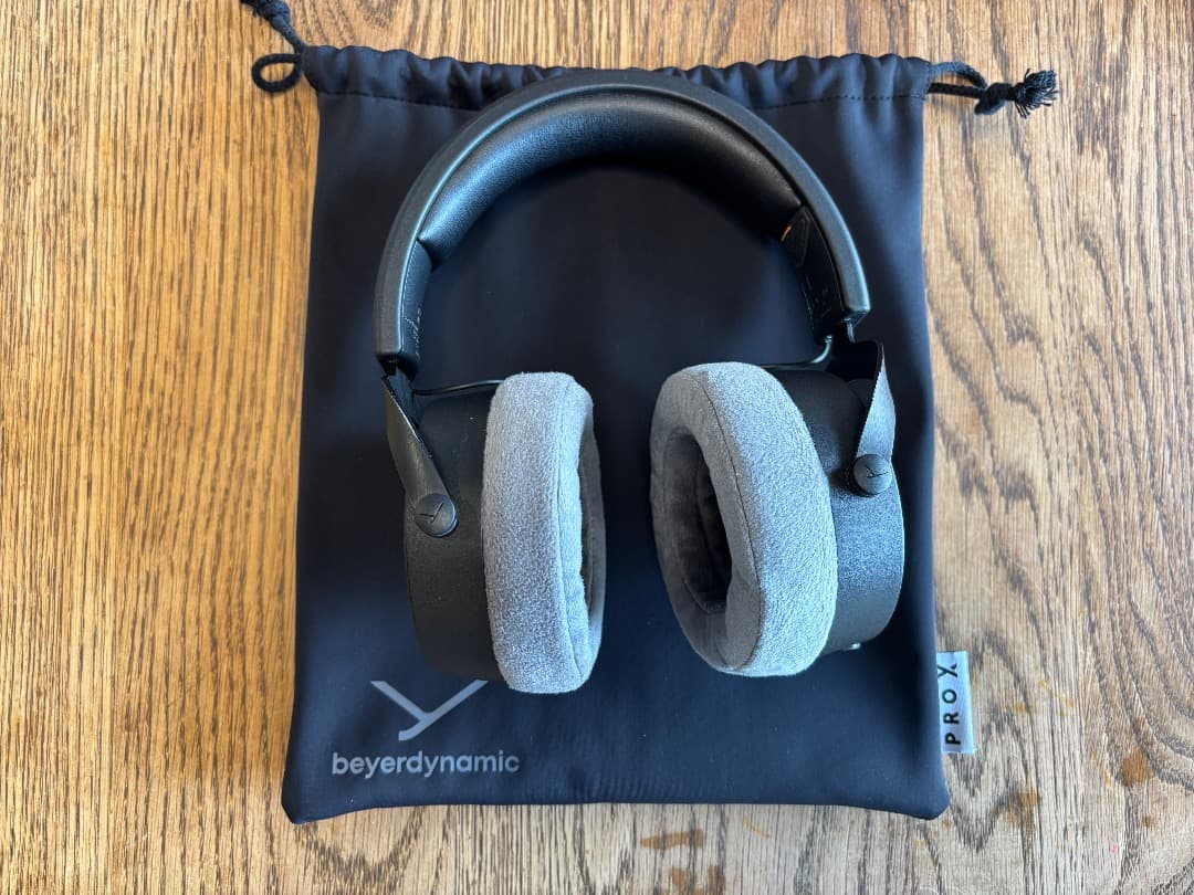 beyerdynamic　DT 700 PRO X 密閉型　スタジオヘッドフォン