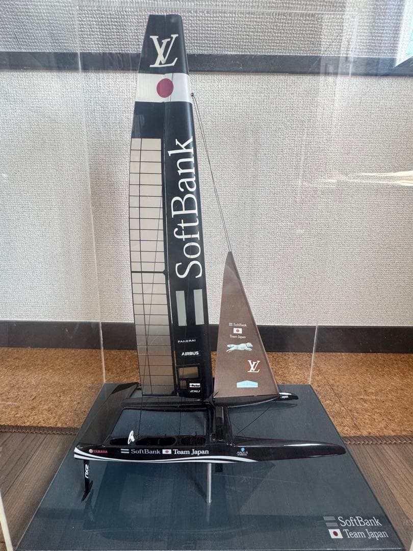 ソフトバンク　ルイヴィトン　ヨット　模型
