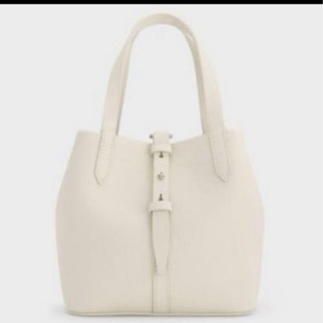 CHARLES & KEITH Beryl ベリル リサイクルレザーバケツバッグ