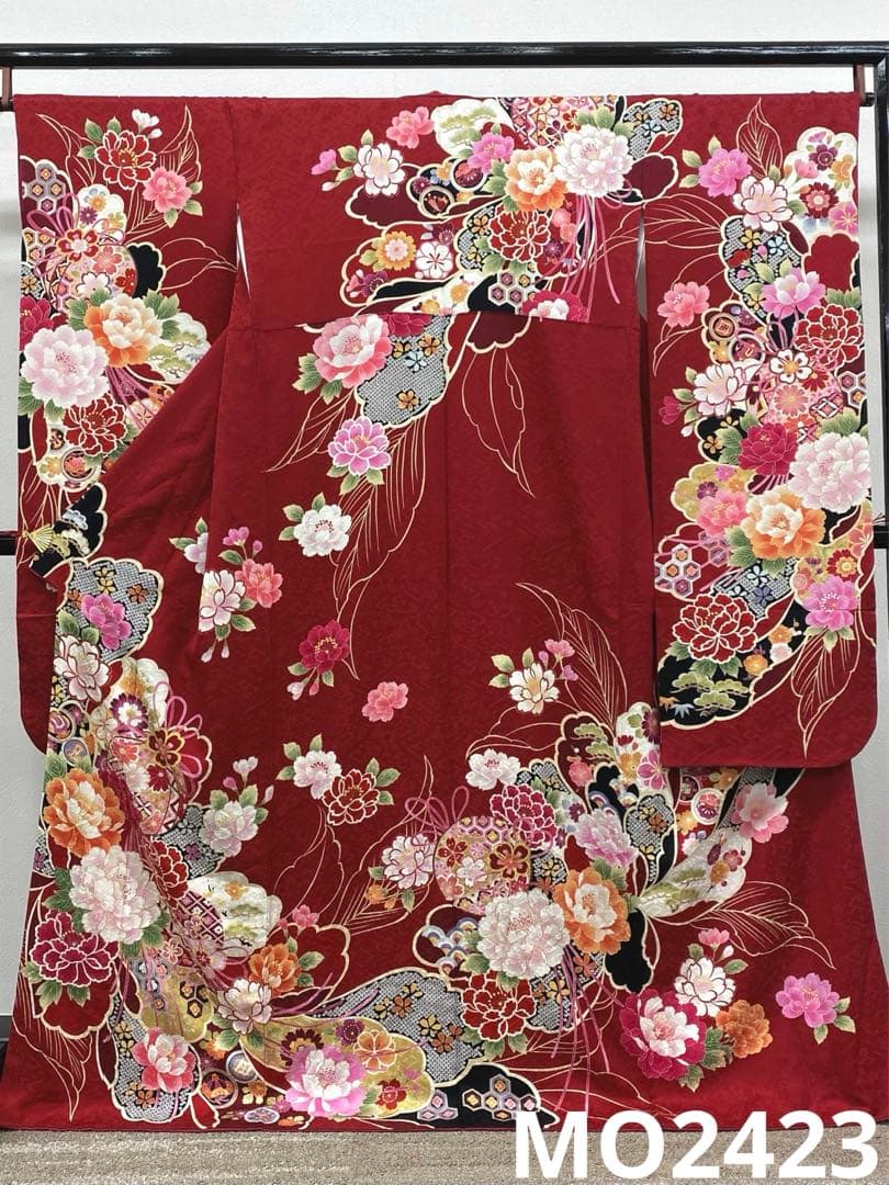 振袖 豪華 金彩 紋意匠 牡丹 大輪 身丈167cm パールトーン加工済