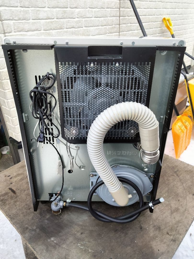 札幌発コロナFF温風石油ストーブ！品番「FF‐4213GS」2013年式中古品