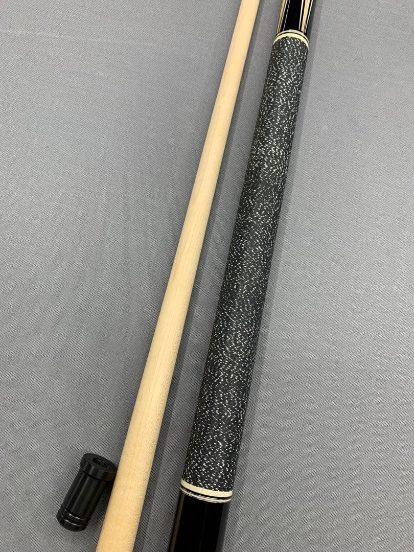 Rtx 　ほぼ新品　mezz axi ビリヤードキュー