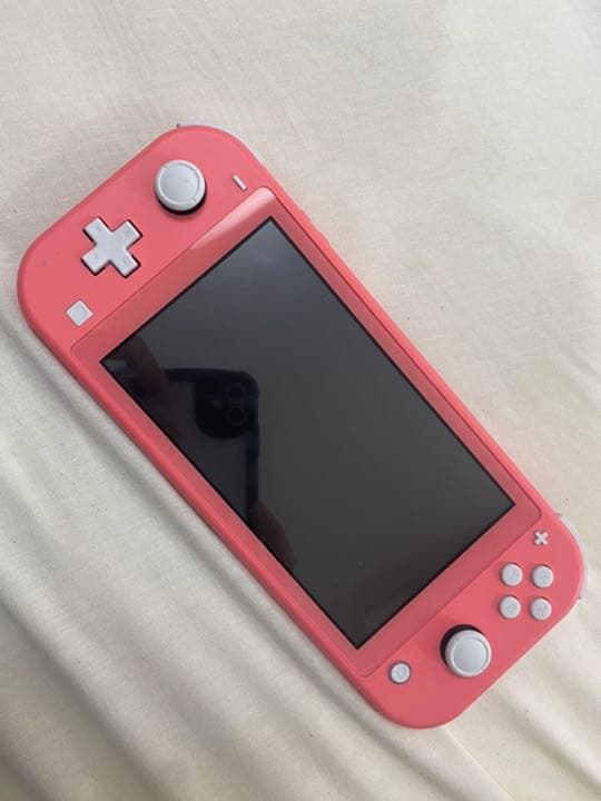 ニンテンドースイッチライトコーラル