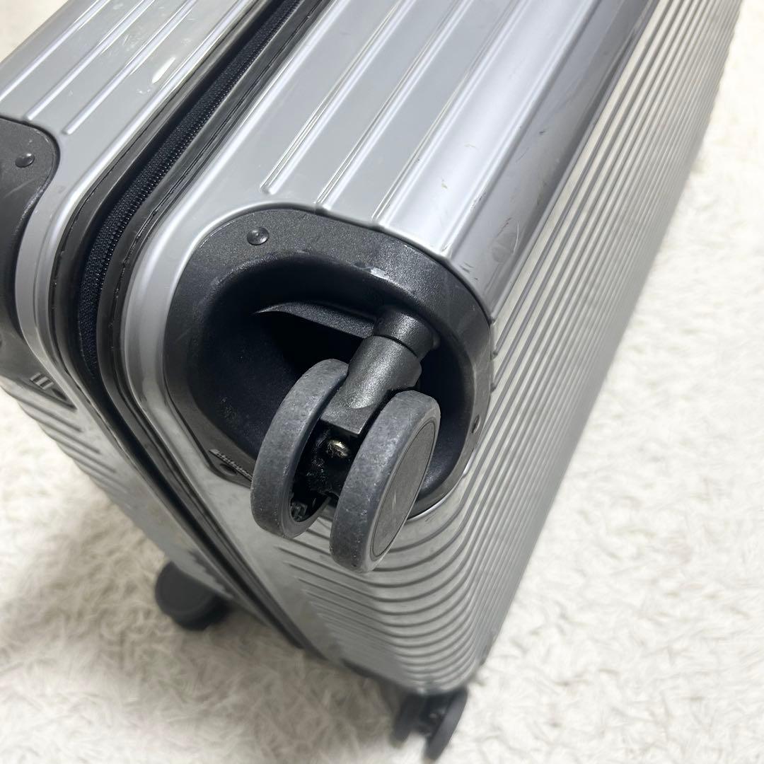 13836✨リモワ サルサ 4輪 TSAロック 特大 シルバー スーツケース