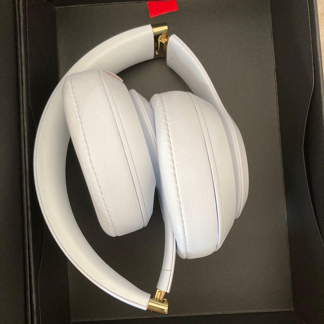 未使用　Beats Studio3 Wireless ホワイト