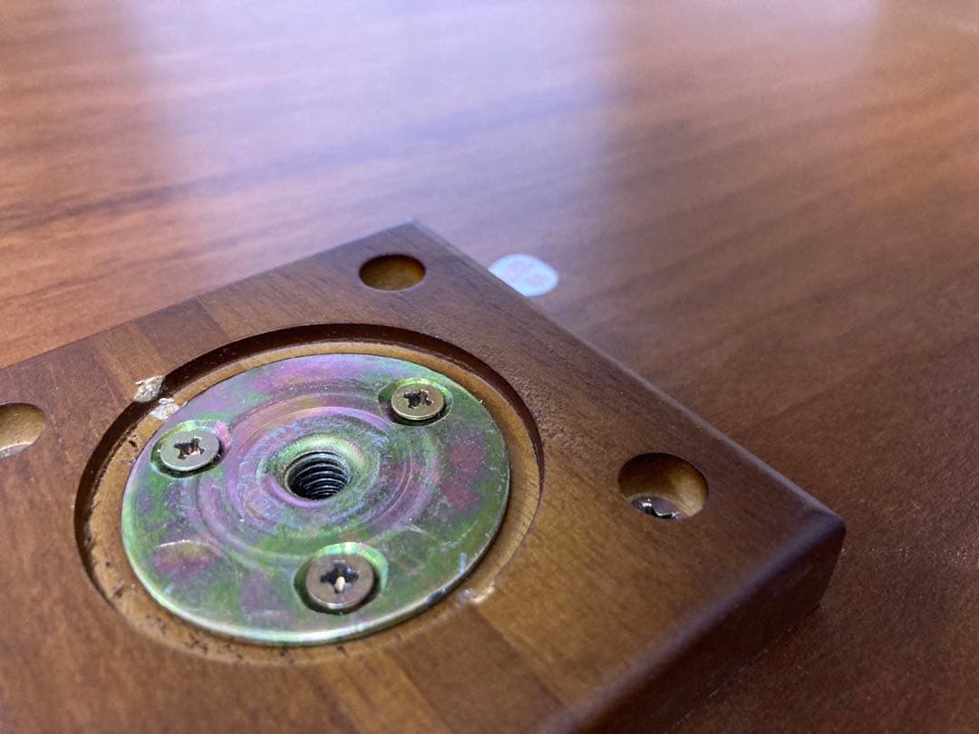 ダークブラウン　円形　丸　木製ダイニングテーブル